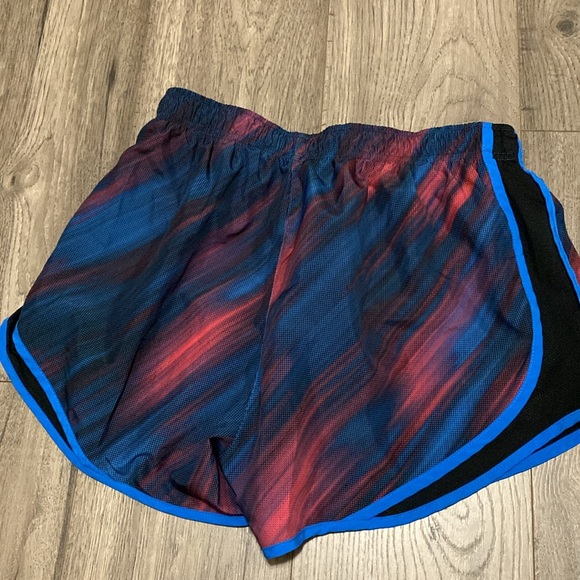 Nike Dri-Fit Shorts - Picture 3 of 3